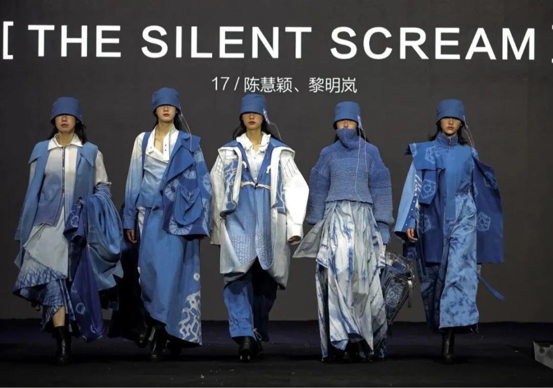 永利皇宫赌场(中国)官方网站
服装与服饰设计专业学生作品屡获全国服装专业大赛奖项！