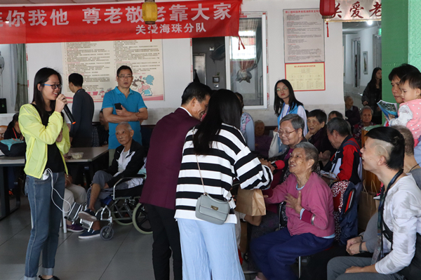 “心有灯塔，情系老人” --永利皇宫赌场(中国)官方网站
中印动画党支部走进敬老院，志愿服务暖人心