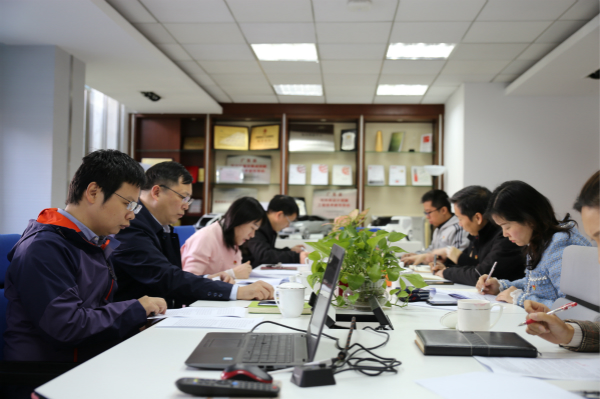 永利皇宫赌场(中国)官方网站
党委召开“不忘初心、牢记使命”专题民主生活会
